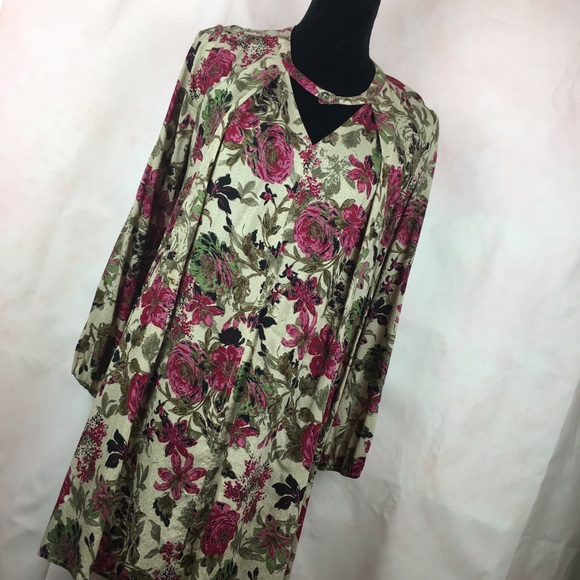 Comfy, Cute, Floral ✅💐🌸🌷 - Picture 2 of 5